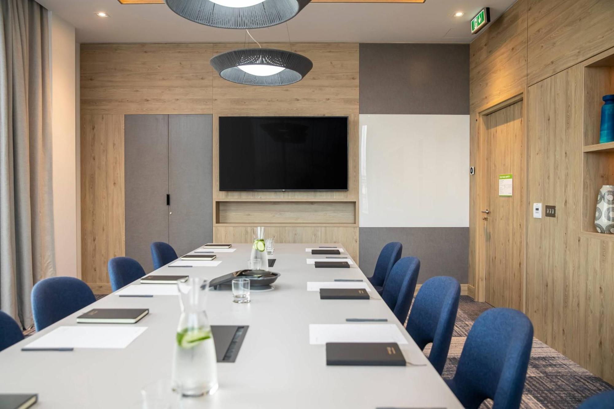 Courtyard By Marriott Inverness Airport Екстериор снимка